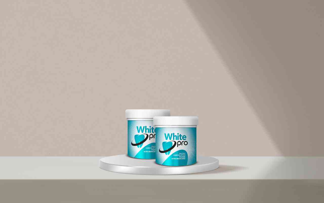 Scopri come ottenere denti bianchi in sicurezza a casa con White Pro