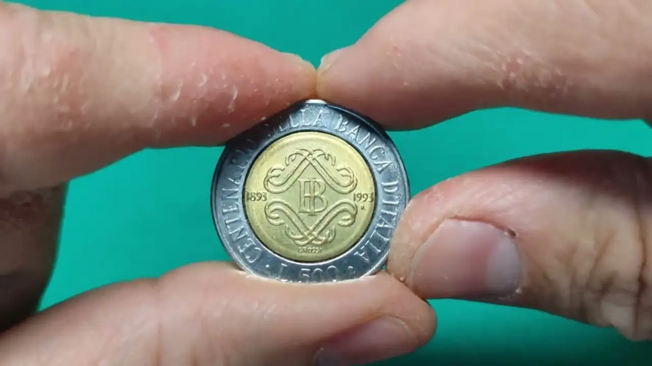 Potresti averla dimenticata in un cassetto: ecco la moneta antica più preziosa del mondo e quanto vale